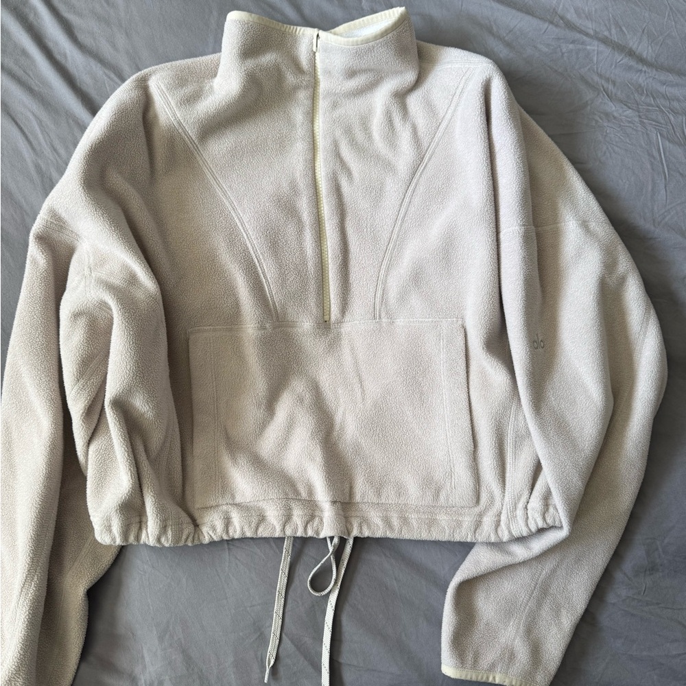 Alo Yoga Cream Fleece Quarter-Zip Pullover